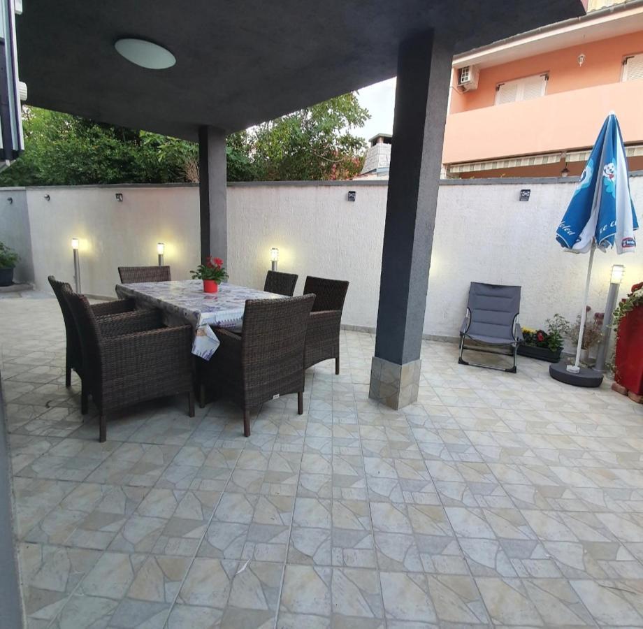 Apartman Karla Ядрія Екстер'єр фото
